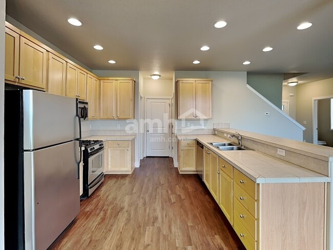 Photo - 1378 Alpine Lakes St SE