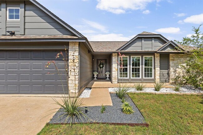 Building Photo - 8000 Treehouse Ln