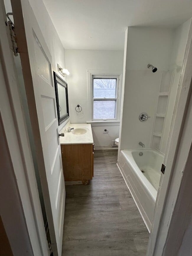 Photo - House for Rent with detached garage 3 BR/ 2 BA 61604