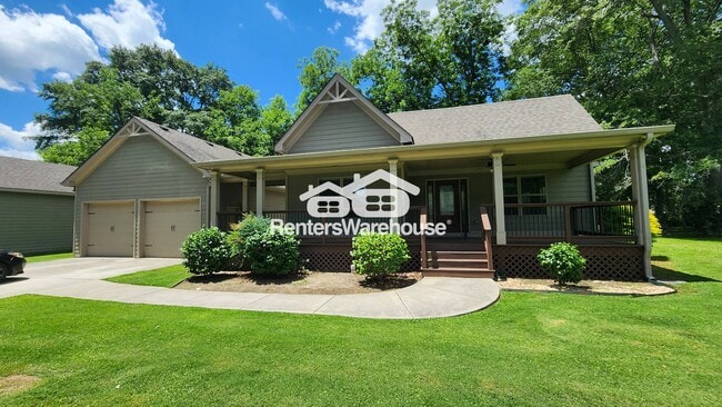 Building Photo - 152 Fair St