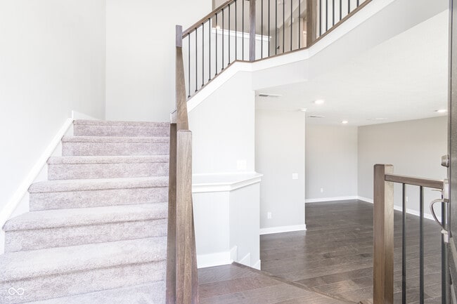 Photo - 664 Langford St