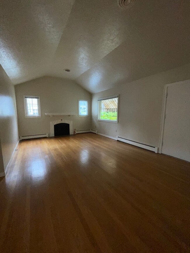 Photo - 3 bed 1 bath home in South Salem
