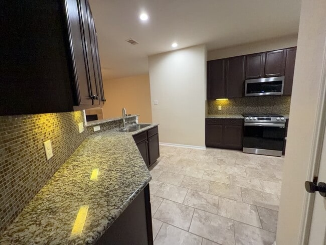 Photo - 15018 Signal Ridge Way