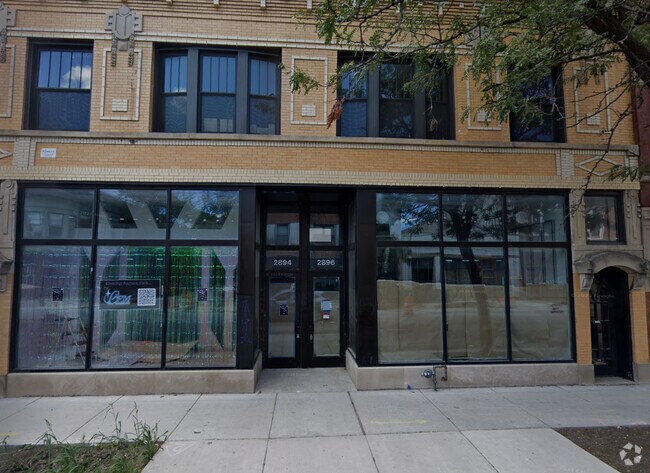 Building Photo - 2896 N Milwaukee Ave Unit 2 Rental