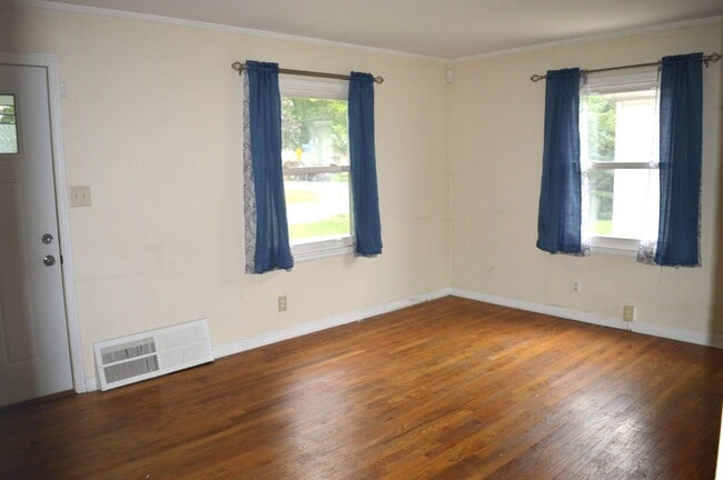 Photo - 2506 Myrtle St