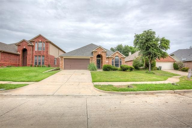 Photo - 4637 Parkmount Dr House