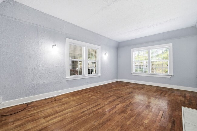 Photo - 527 Fulton Ave Unit 2