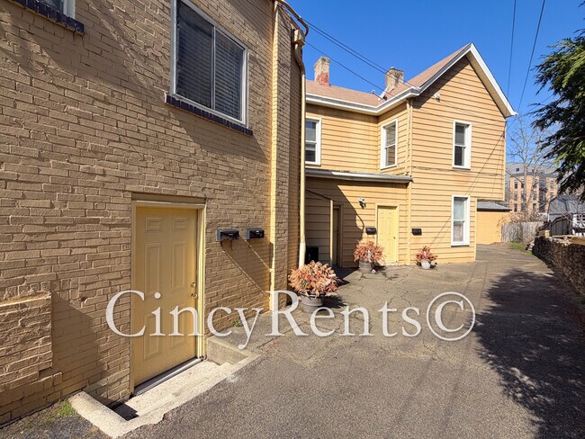 Photo - 3540 Columbia Pky Unit 2