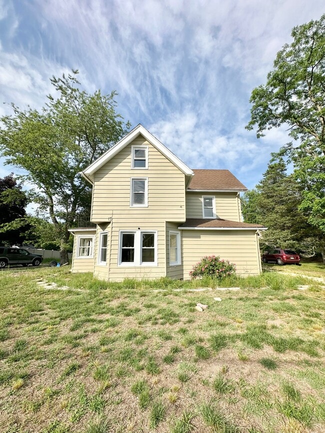 Photo - 155 Leesville Rd