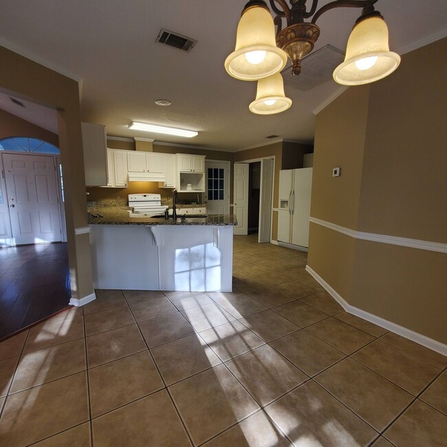 Photo - 2403 Spring Valley Cir