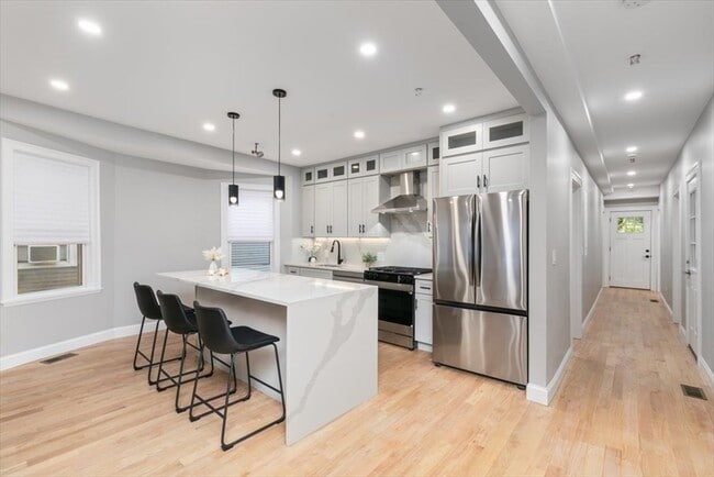 Photo - 755 Boylston St Unit B