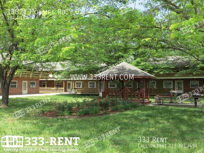Building Photo - 13821 Holmes Rd Unit 07 Rental