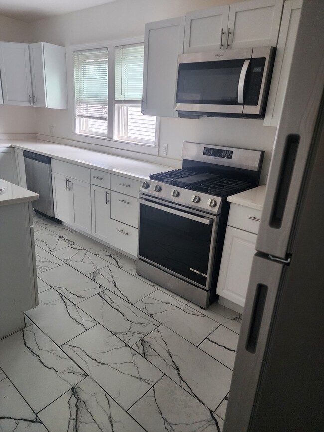 114 Hancock St