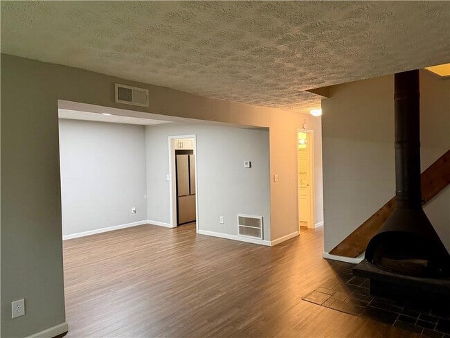 Photo - 1059 Mariners Dr