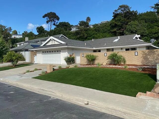 Building Photo - 5325 Vickie Dr