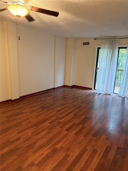Photo - 210 Woodhaven Dr