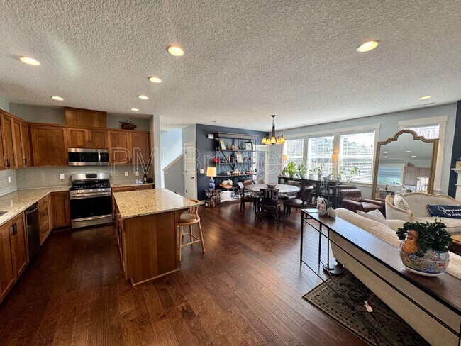 Photo - 12994 SW River Terrace Blvd