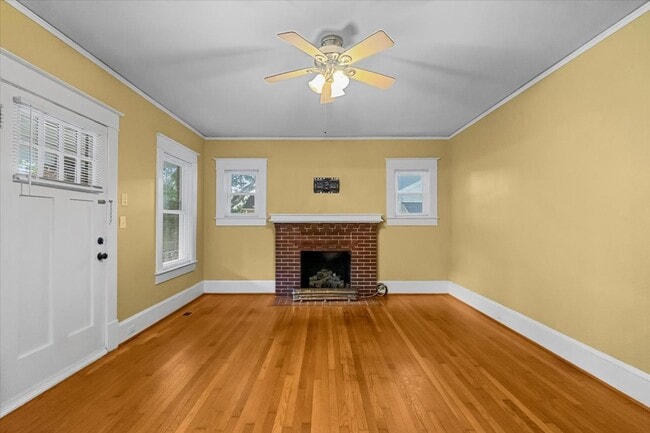 Photo - 707 Mayflower Dr