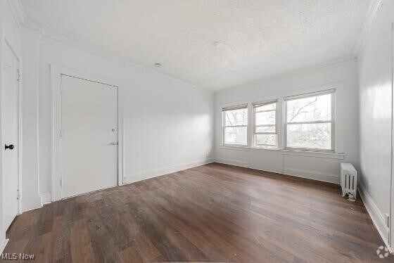 Building Photo - 14140 Superior Rd Unit 3 Rental
