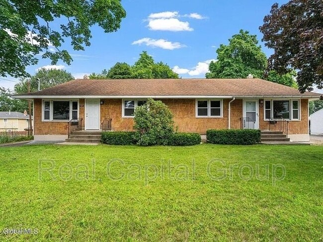 Building Photo - 309 Harlem St Unit 2