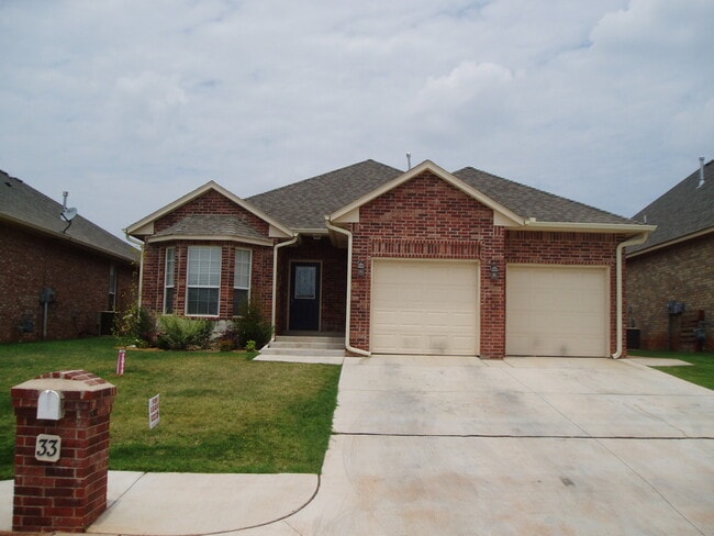 3 Bed + Office - Large master - Edmond Sch... - 3 Bed + Office - Large master - Edmond Sch... House