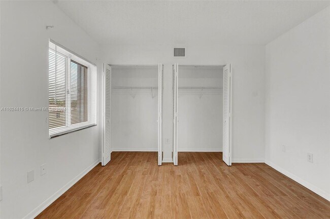 Photo - 205 Riviera Cir Unit 40-6