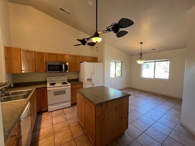 Photo - Snow Canyon Home!