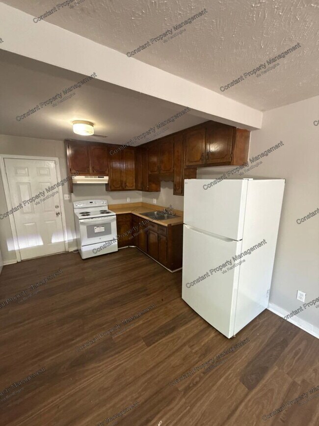 Photo - 712 English St Unit 710