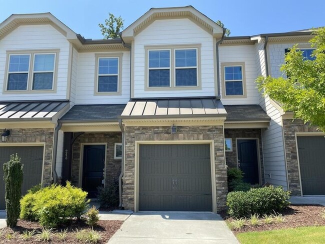 Building Photo - 248 Ellsworth Manor Dr Rental