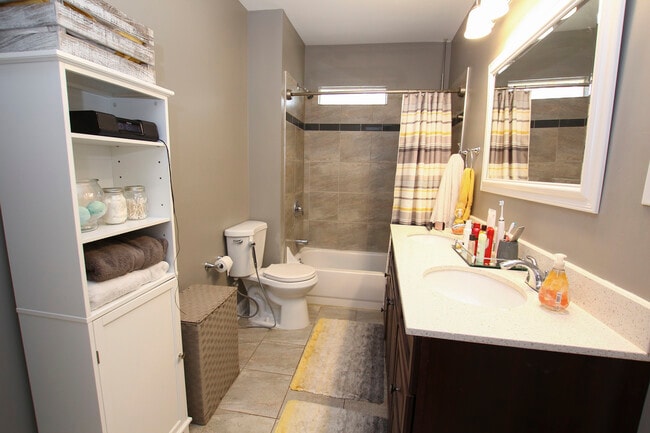 Photo - 114 W Roosevelt Rd Unidad #1