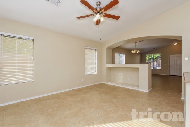 10571 W Crimson Ln