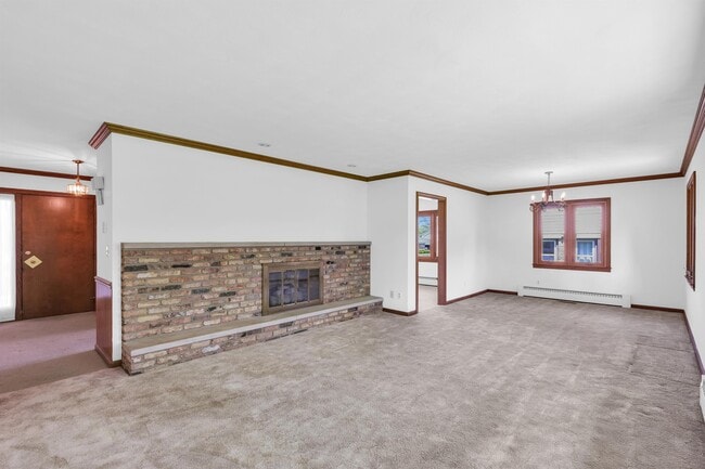 Photo - 1702 Golfview Dr