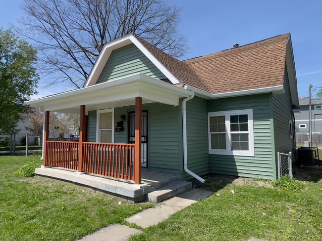 Photo - 4004 E Michigan St