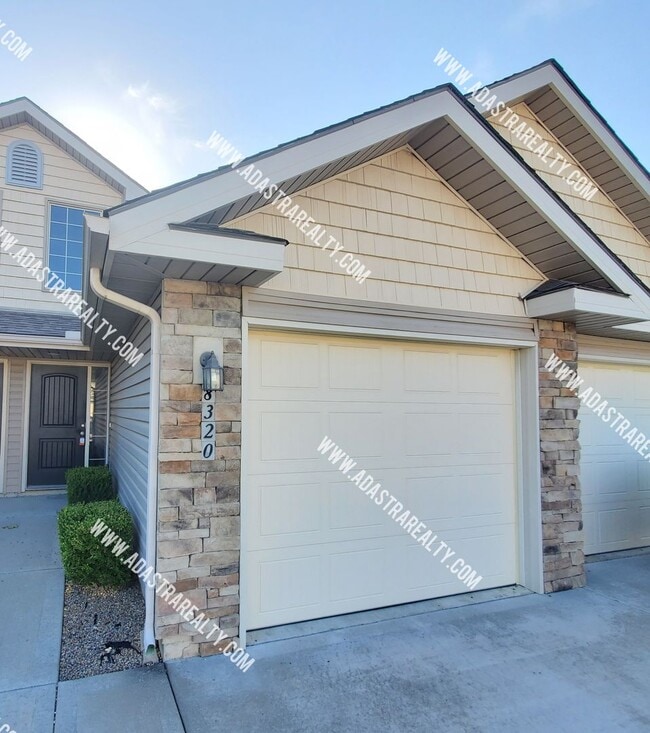 Photo - 8318 N Spruce Ave