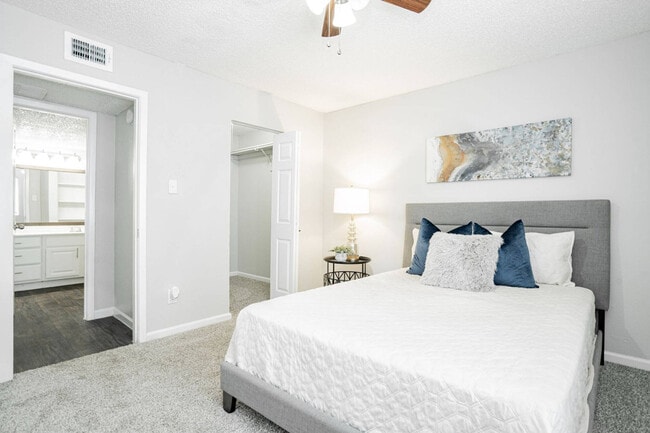 Photo - The Ellington