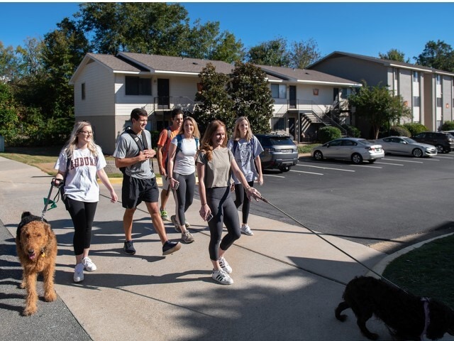 Walk To Campus In Minutes From Eagles West Student Apartments Near Auburn University