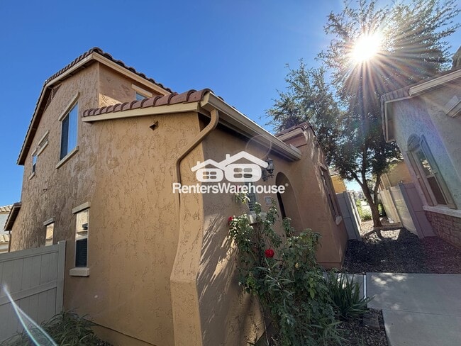 Photo - 1933 W Davis Rd