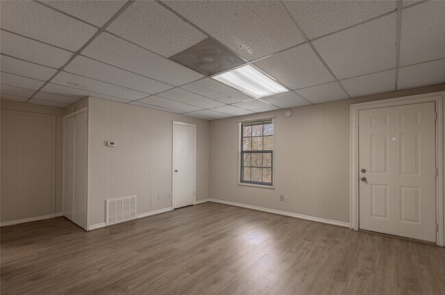 626 University Ave Unit G