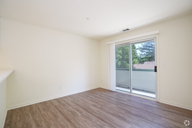 2BR, 1BA - 724SF - Model C - Living Room - Sequoia Grove