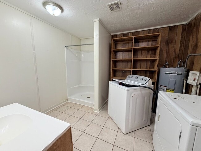 Photo - Affordable 1 BR, 1 BA Mobile Home on a Private Lot in Sulphur, LA