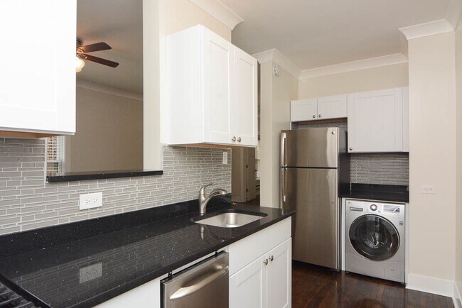 Photo - 727 W Roscoe St Unit J07P