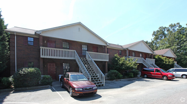 Stratford Garden Apartments For Rent In Winston-salem Nc Forrentcom