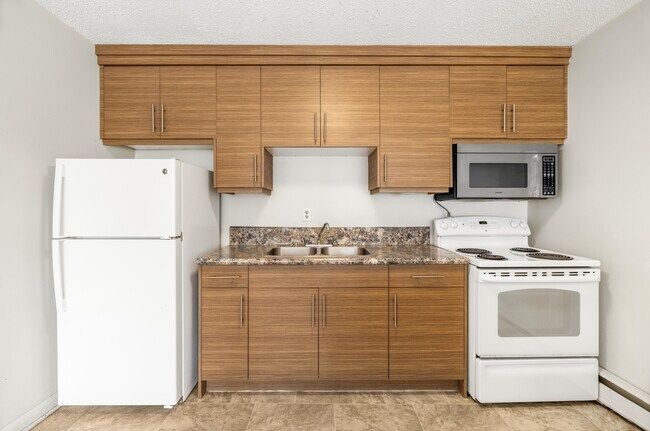 Photo - 173 Procter Pl Unit 4