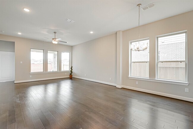 Photo - 10707 Deer Path Dr