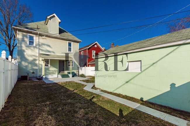 Photo - 158 Dakota Ave