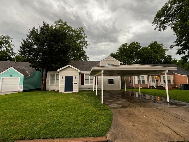 Photo - 1724 NW Elm Ave Casa