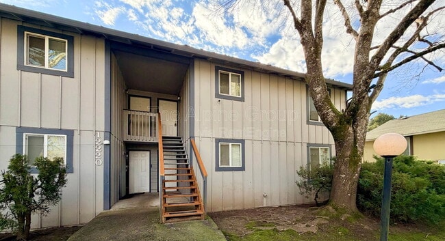 Building Photo - 12220 SW Longhorn Ln Unit D