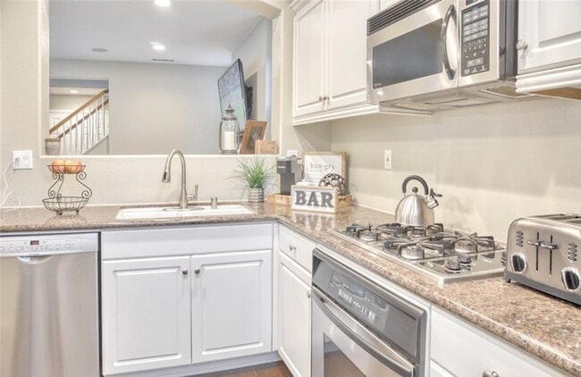 Photo - 2 Evergreen Rd