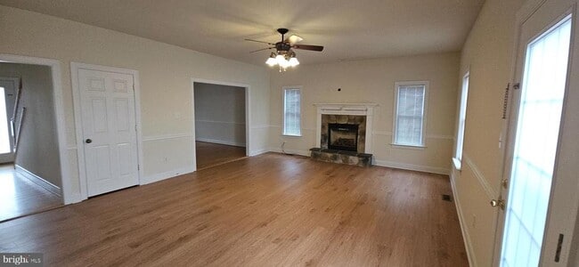 Photo - 110 Camaruge Ct