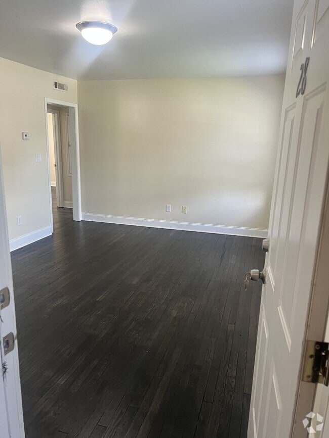 Building Photo - 2367 Cascade Rd Rental